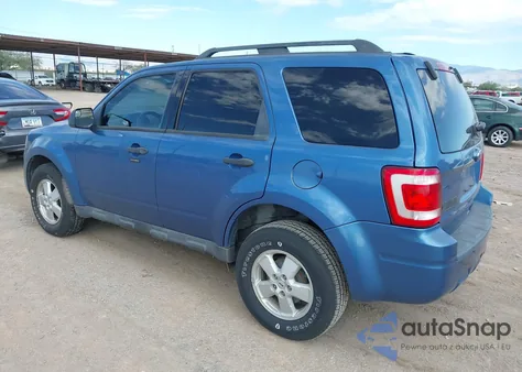2010 Ford Escape Xlt z USA, uszkodzony, nr VIN 1FMCU9D7XAKD06332